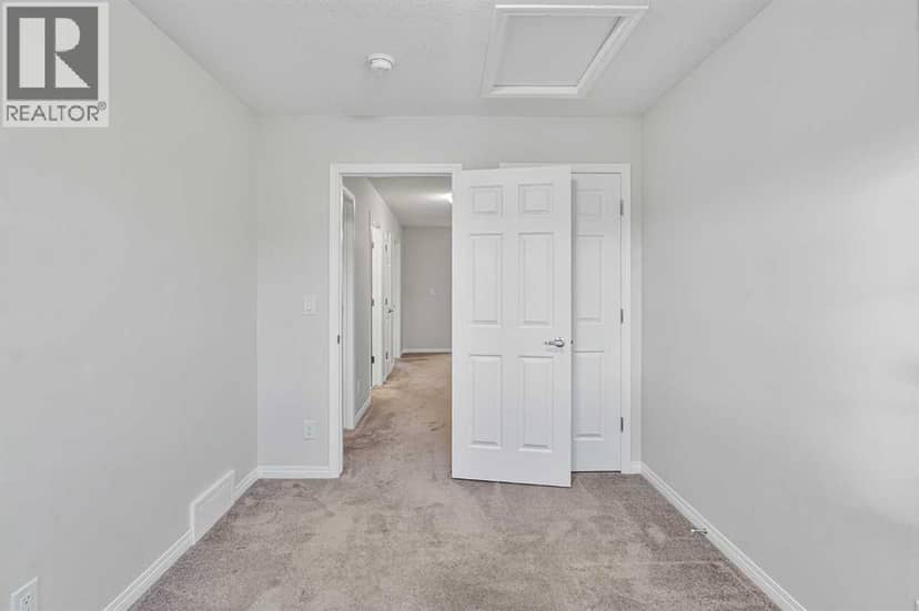 188 Yorkville Avenue SW — photo 32 of 40