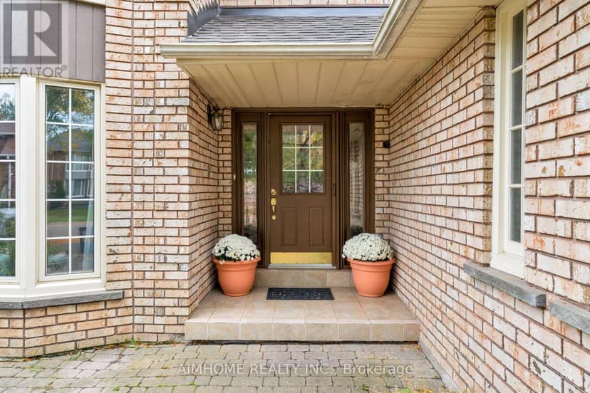 11 Carpenter Court, Markham, photo 3