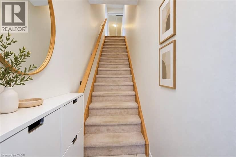 38 DAYLILY Lane, Kitchener, photo 3