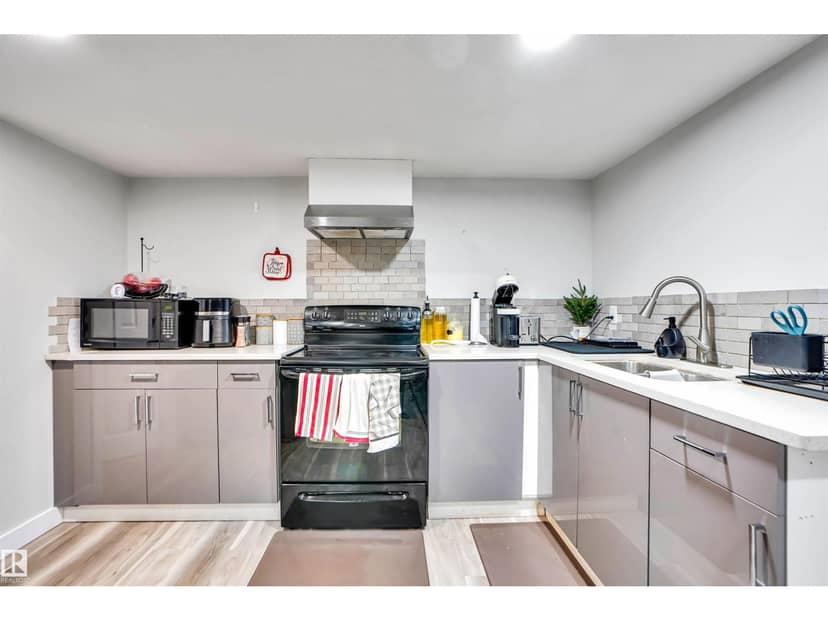 2743 Collins Cr SW — photo 36 of 40