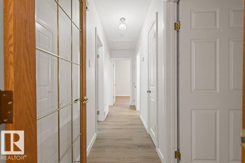 9640 74 AV NW — photo 25 of 40