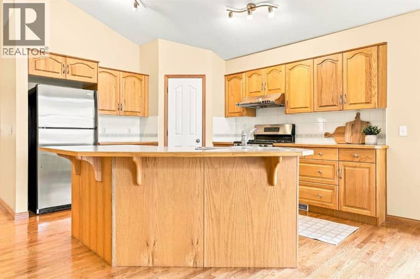 371 Banister Drive — photo 9 of 40