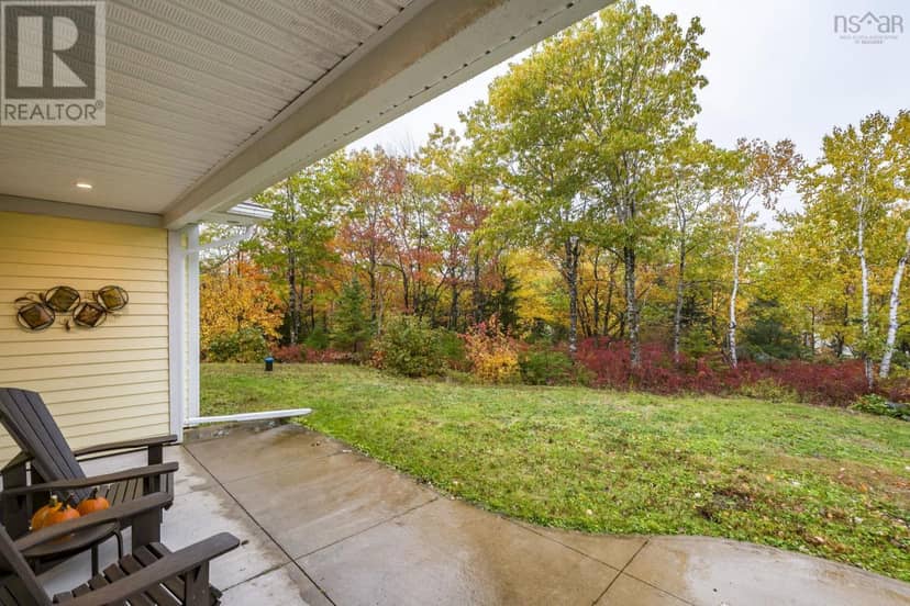 40 Hawkins Drive — photo 11 of 40