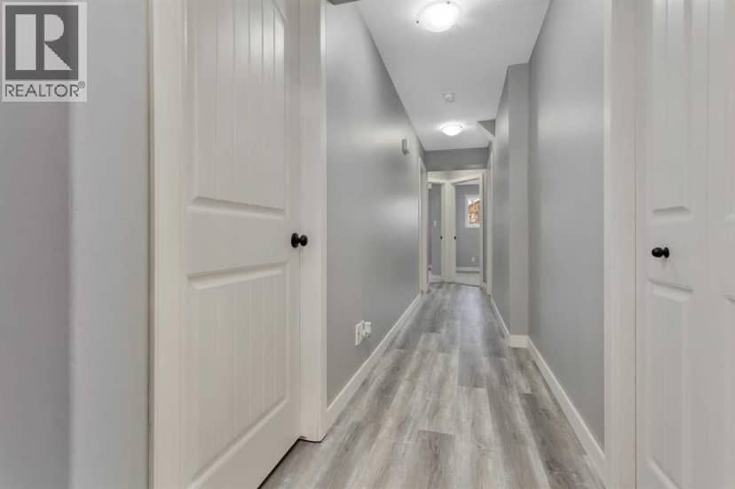 4431 54 Street — photo 26 of 40