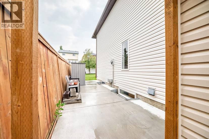 262 Coventry Court NE — photo 38 of 40