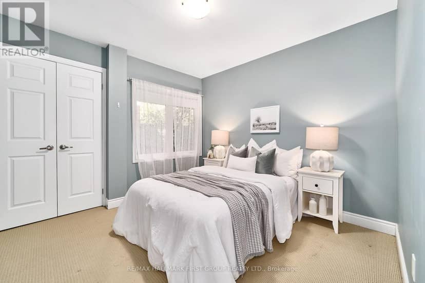 515 Oakwood Drive — photo 18 of 40