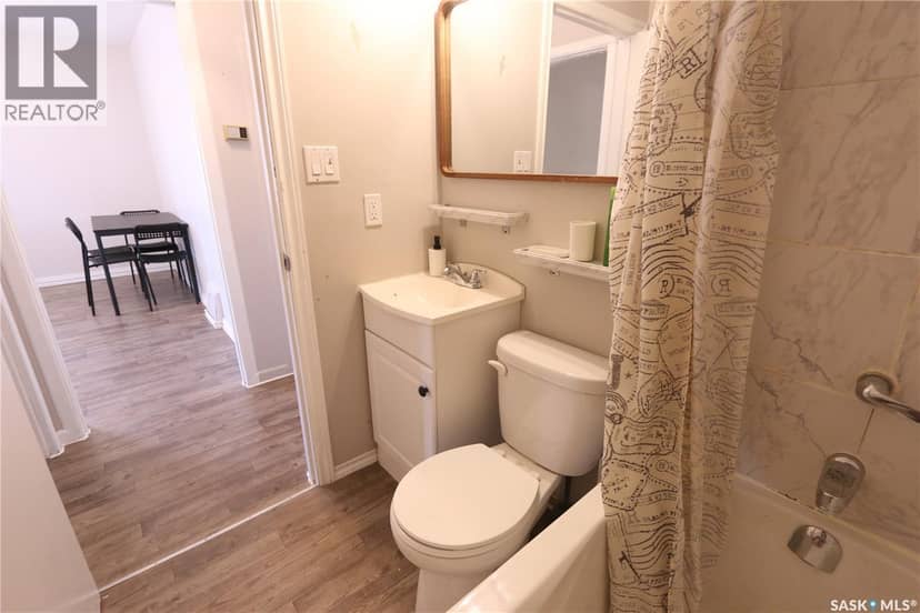 903 Robinson STREET — photo 14 of 40