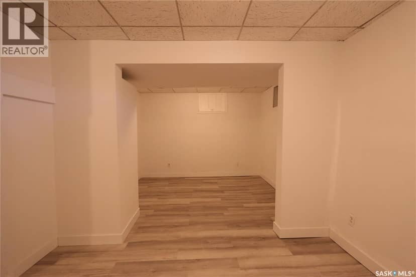 903 Robinson STREET — photo 31 of 40