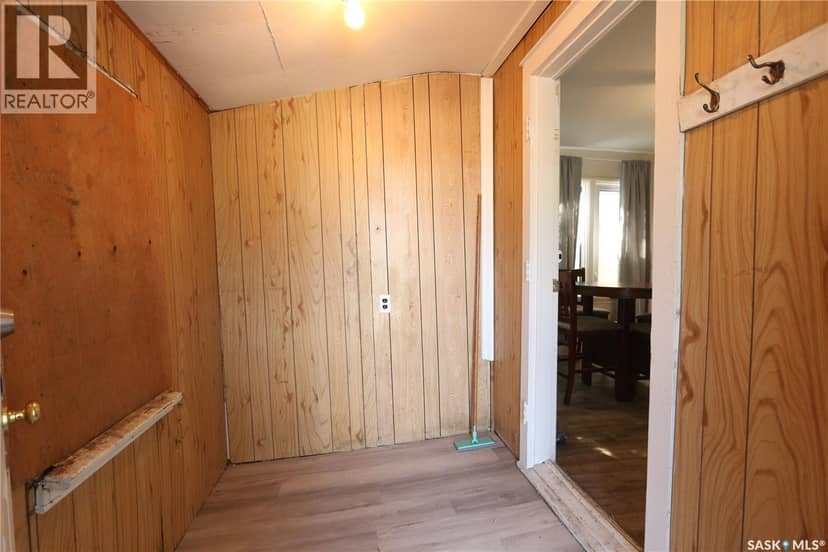 903 Robinson STREET — photo 35 of 40