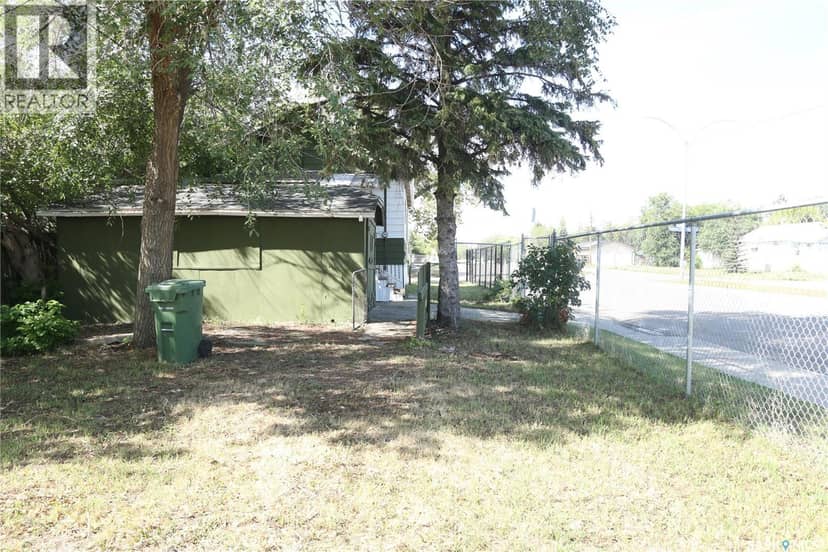 903 Robinson STREET — photo 38 of 40