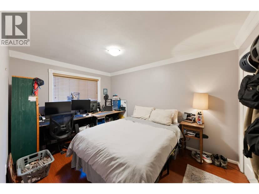195 W 17th Avenue — photo 15 of 37