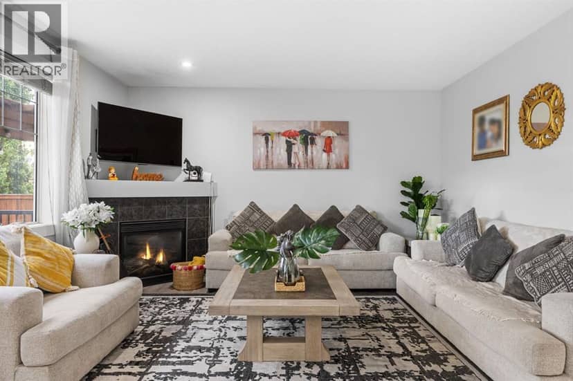 575 Evergreen Circle SW — photo 13 of 40