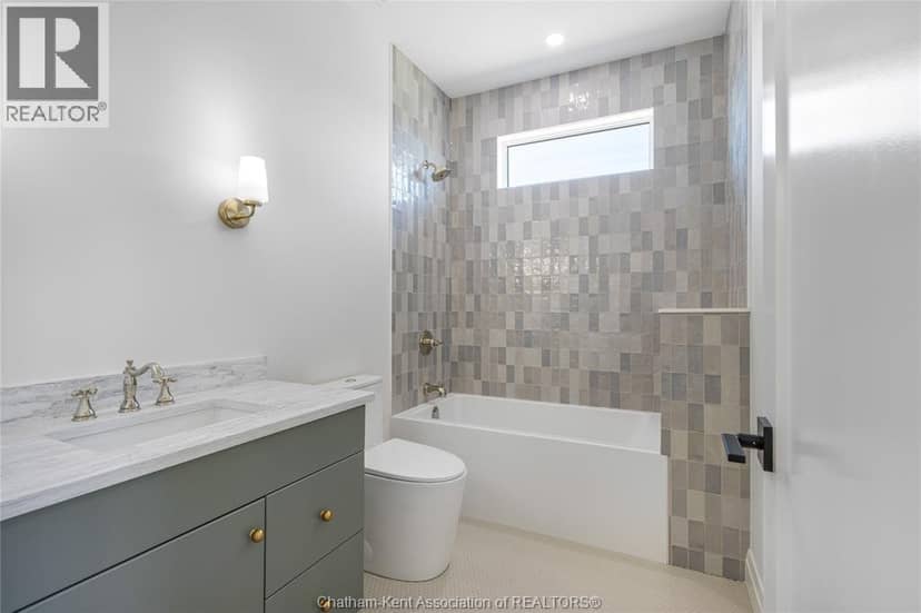 30 Rosewood Crescent — photo 29 of 40