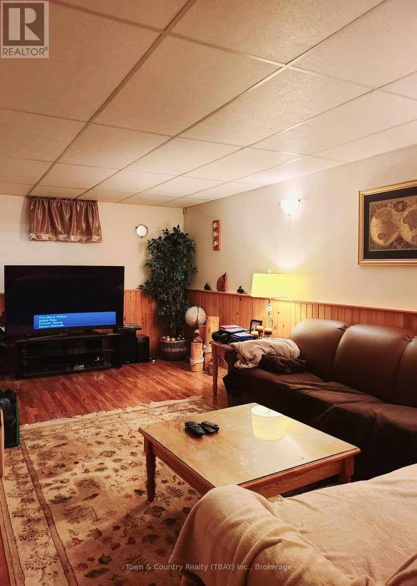 214 Cedar Avenue — photo 18 of 30