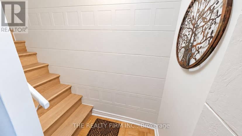 32 - 110 Deveron Crescent — photo 33 of 40