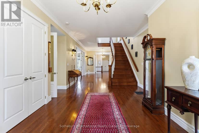 53 Peter Street — photo 16 of 40