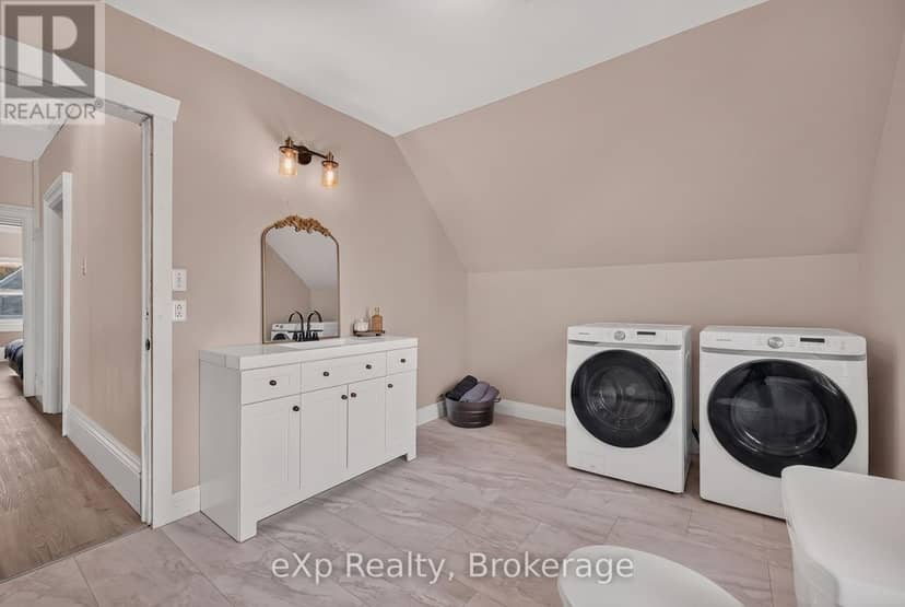 35 Toronto Road — photo 20 of 27