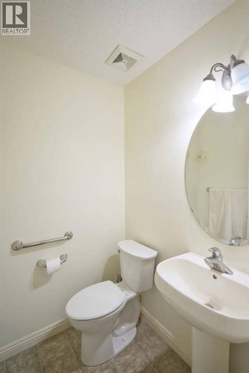 1028 Kincora Drive NW — photo 18 of 40
