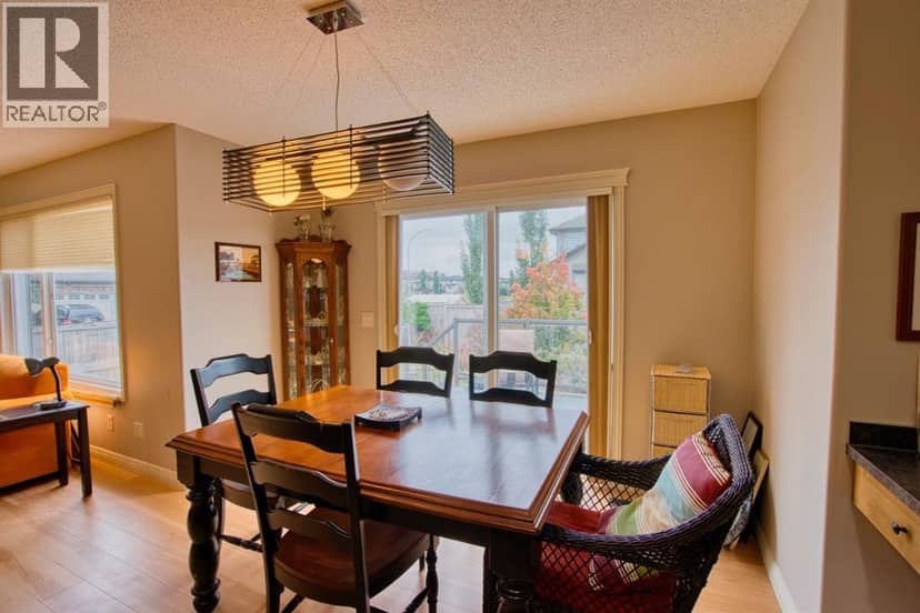 1028 Kincora Drive NW — photo 15 of 40