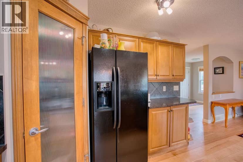1028 Kincora Drive NW — photo 11 of 40