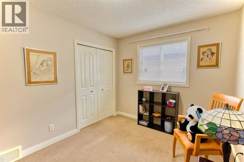 1028 Kincora Drive NW — photo 30 of 40
