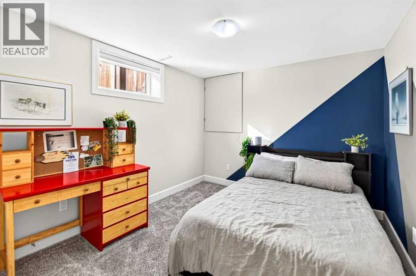 112 Carroll Crescent — photo 38 of 40
