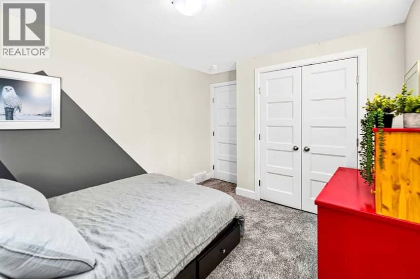 112 Carroll Crescent — photo 37 of 40