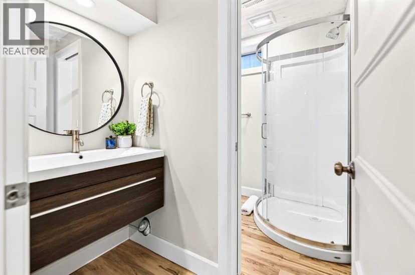 112 Carroll Crescent — photo 40 of 40