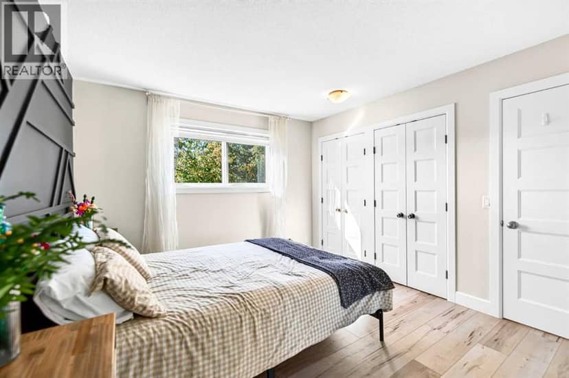 112 Carroll Crescent — photo 23 of 40