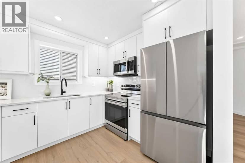68 Erin Park Drive SE — photo 10 of 40
