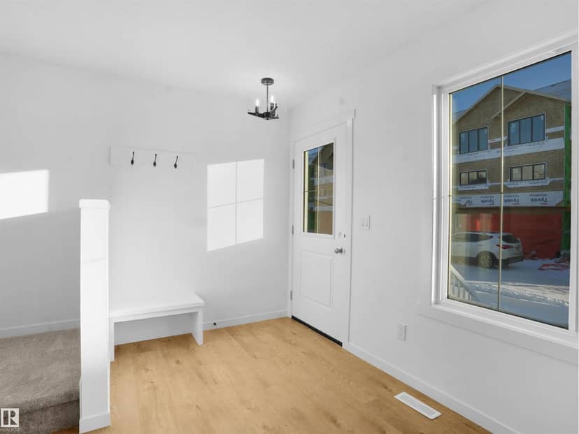 3 18632 18 AV NW, Edmonton, photo 2