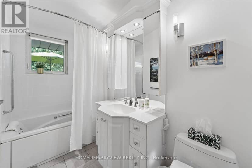 24 Ravenscroft Circle — photo 14 of 40