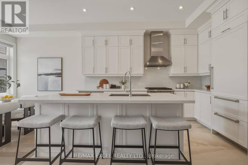 4205 Major Mackenzie Drive E — photo 9 of 40