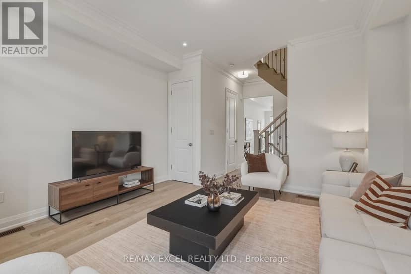 4205 Major Mackenzie Drive E — photo 25 of 40