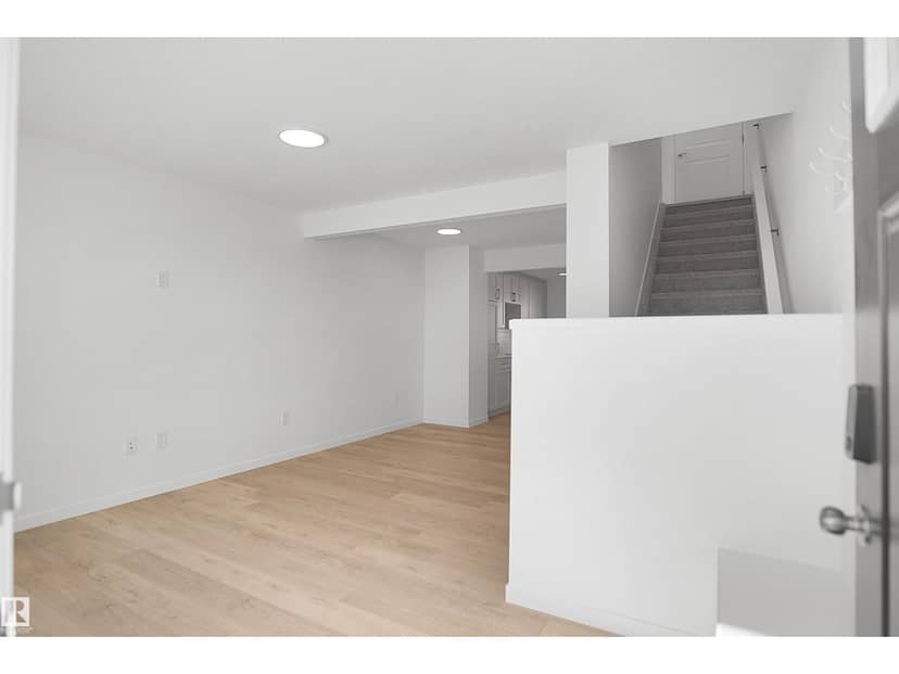 21006 24 AV NW, Edmonton, photo 4