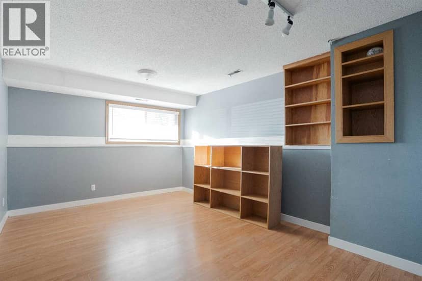 120 Sifton Avenue — photo 11 of 19