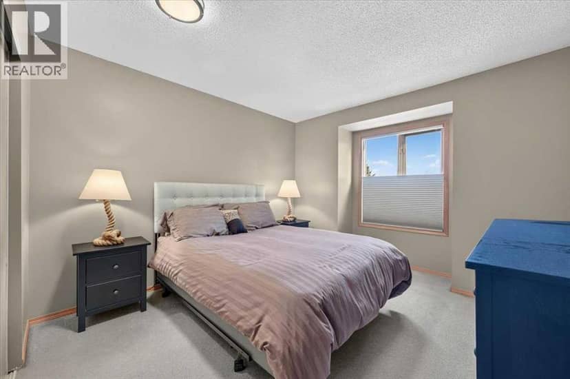 749 Sandringham Place NW — photo 30 of 40