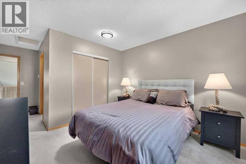 749 Sandringham Place NW — photo 31 of 40