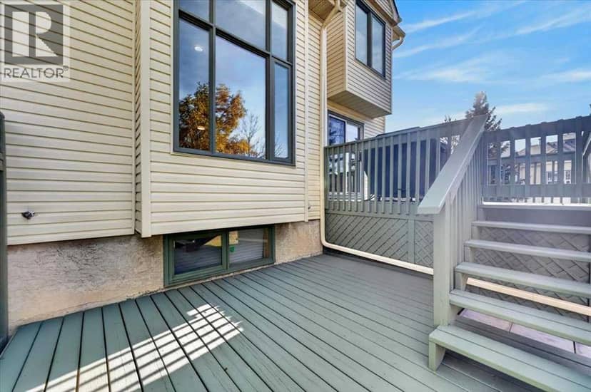 749 Sandringham Place NW — photo 37 of 40