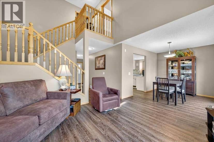 749 Sandringham Place NW — photo 9 of 40
