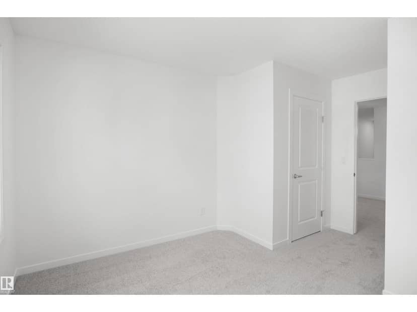 20917 24 AV NW — photo 31 of 33
