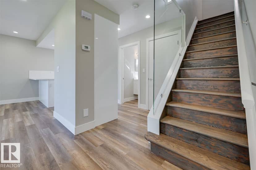 10447 52 ST NW NW, Edmonton, photo 4