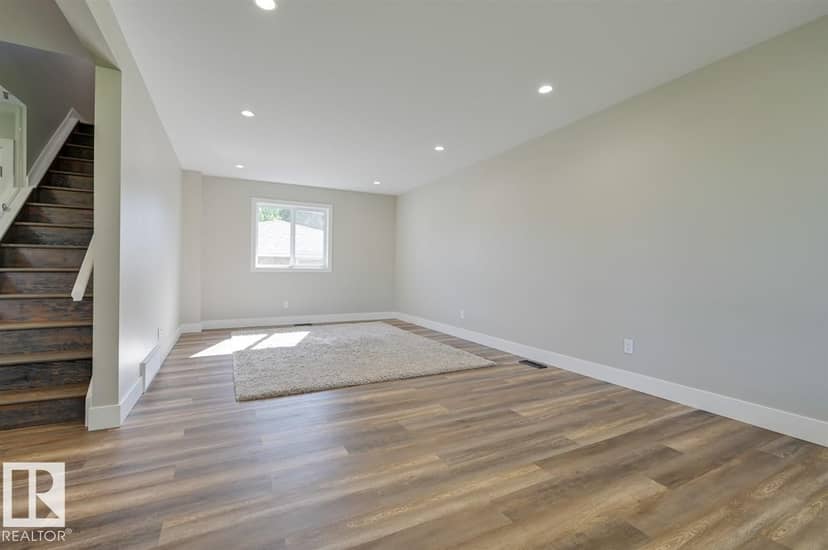 10447 52 ST NW NW, Edmonton, photo 5
