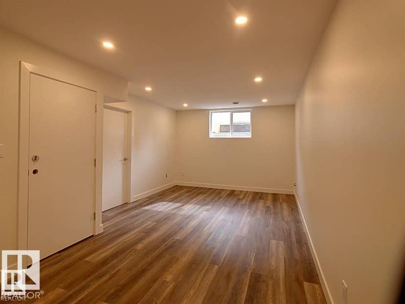 10447 52 ST NW NW — photo 30 of 40