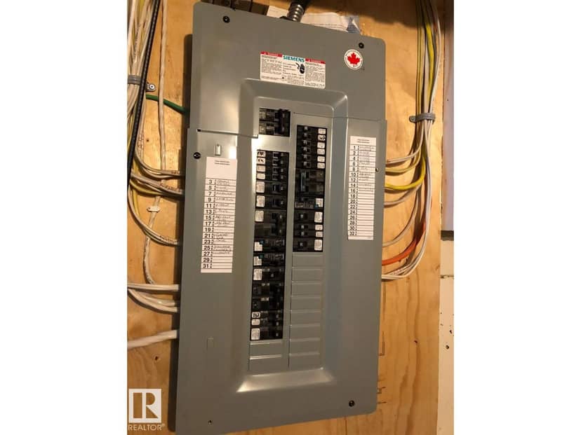 10447 52 ST NW NW — photo 39 of 40