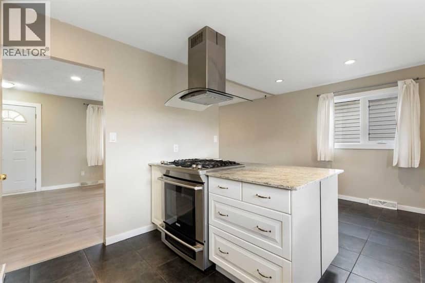 103 Franklin Drive SE — photo 9 of 40