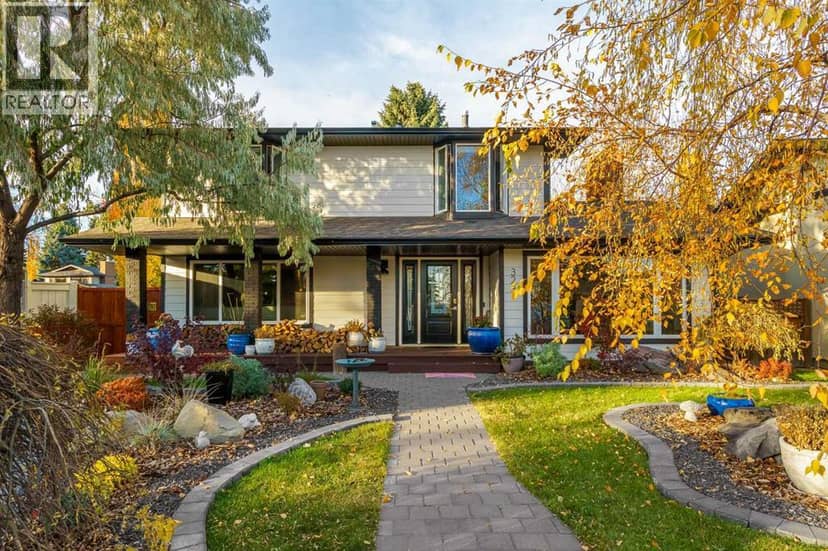 323 Parkridge Green SE, Calgary