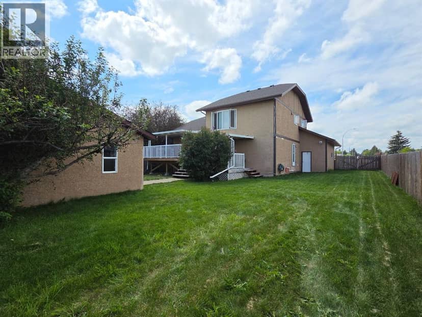 5521 46 Street — photo 36 of 40