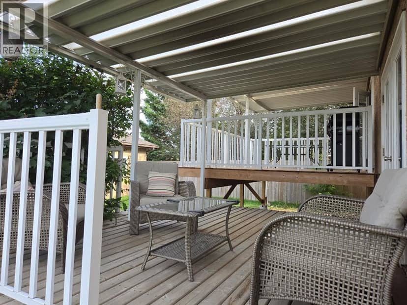 5521 46 Street — photo 32 of 40
