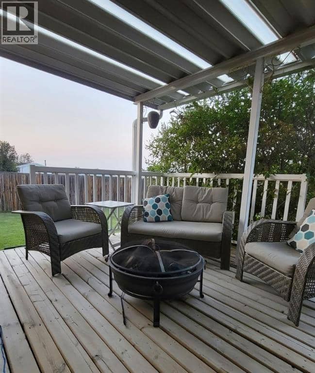 5521 46 Street — photo 33 of 40